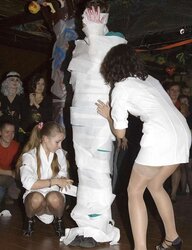 Upskirt Stockings Mingle