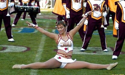 Cheerleaders Erotica 11 By twistedworlds