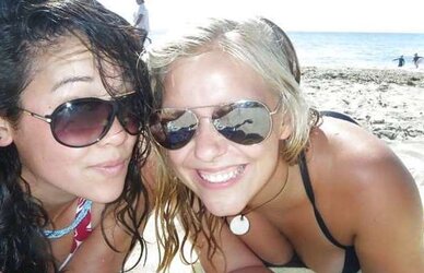 Joy Lovin’ College Chicks