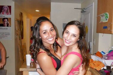 Joy Lovin’ College Chicks
