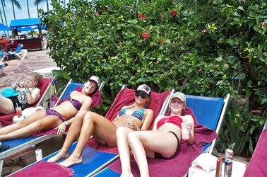 Joy Lovin’ College Chicks