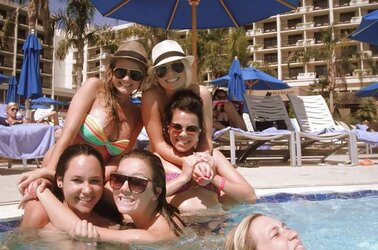 Joy Lovin’ College Chicks