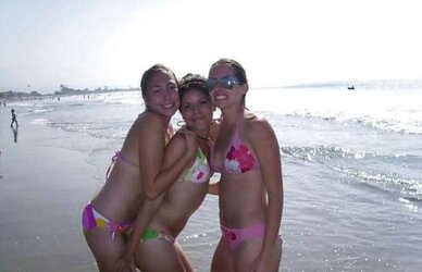 Joy Lovin’ College Chicks