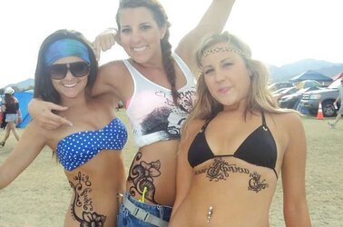 Joy Lovin’ College Chicks