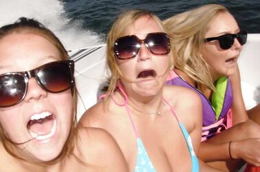 Joy Lovin’ College Chicks
