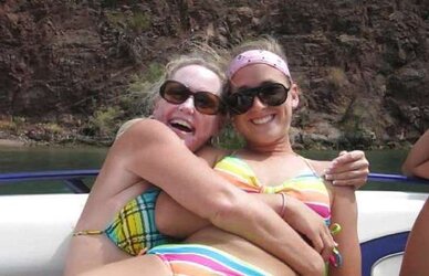 Joy Lovin’ College Chicks