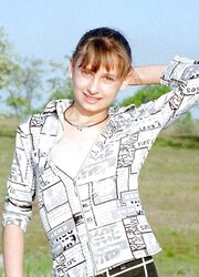 Naturist Petite Breasts Dame
