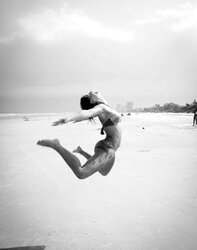 FLEXI CHICKS, TEENAGERS SPREADING, FIT DOLLS, CONTORTIONISTS