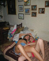 Teenager Roomies -Homemade