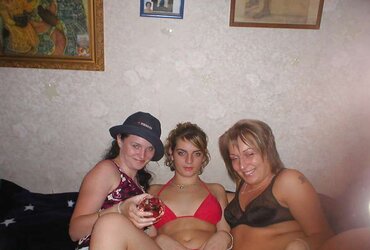 Teenager Roomies -Homemade