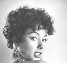 Rita Moreno---non naked