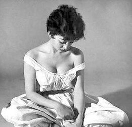 Rita Moreno---non naked