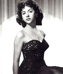 Rita Moreno---non naked