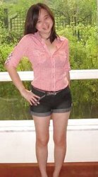 Pinay Chinese MUMMY With White Splendid Gams