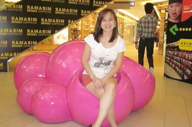 Pinay Chinese MUMMY With White Splendid Gams