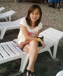 Pinay Chinese MUMMY With White Splendid Gams