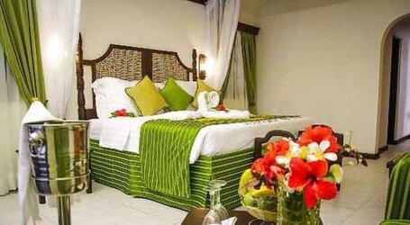 Pretty Indian Women Honeymoon
