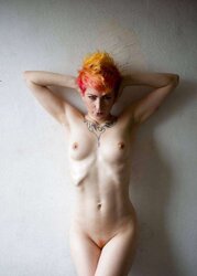 Crimson haired queen