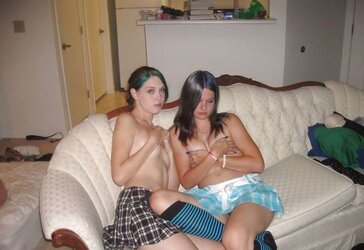 Les salopes ( gothic , emo )