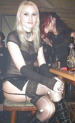 Les salopes ( gothic , emo )