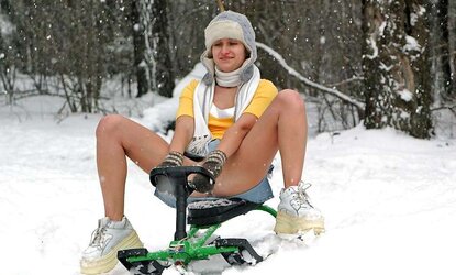 Public Bareness ( Snow )