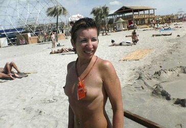 I Enjoy Being Bare!