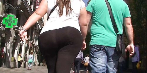 Massive rump saucy donk cheeks