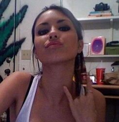 Non-naked Facebook bombshells