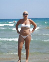 Thick breasted femmes