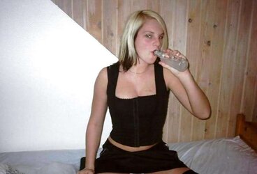 INEXPERIENCED TEENAGERS BEVY