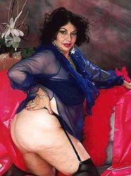 Elaine Everett (Bertha)