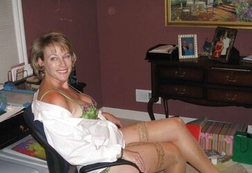 Who dont like mature women