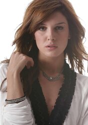 Shenae Grimes
