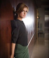 Shenae Grimes