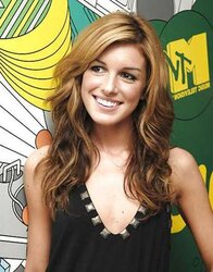 Shenae Grimes