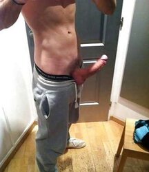 I wrapping my Blk lips around Hefty White dick