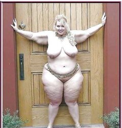 SSBBW Tummy, bum and knockers random images