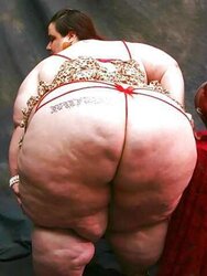SSBBW Tummy, bum and knockers random images