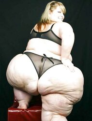 SSBBW Tummy, bum and knockers random images