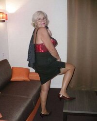 Mature Sweetie - Annick
