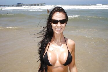 Maria: Fake Jug Tanlined Beach Honey