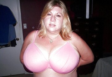 Titty jobs make baps larger for large joy