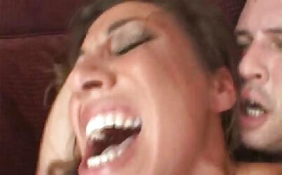 Latina Gets Boinked In Butt