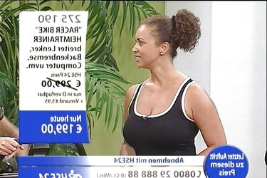 Shopping TV Stunners - Astrid Van Der Staaij