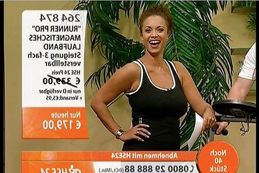 Shopping TV Stunners - Astrid Van Der Staaij