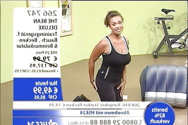 Shopping TV Stunners - Astrid Van Der Staaij