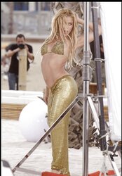 Shakira By twistedworlds
