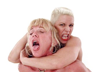 Muscle ginormous blondey dyke dominatrix