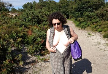 Sam heads to the beach