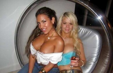 GIANT BOOBIE BIMBOS